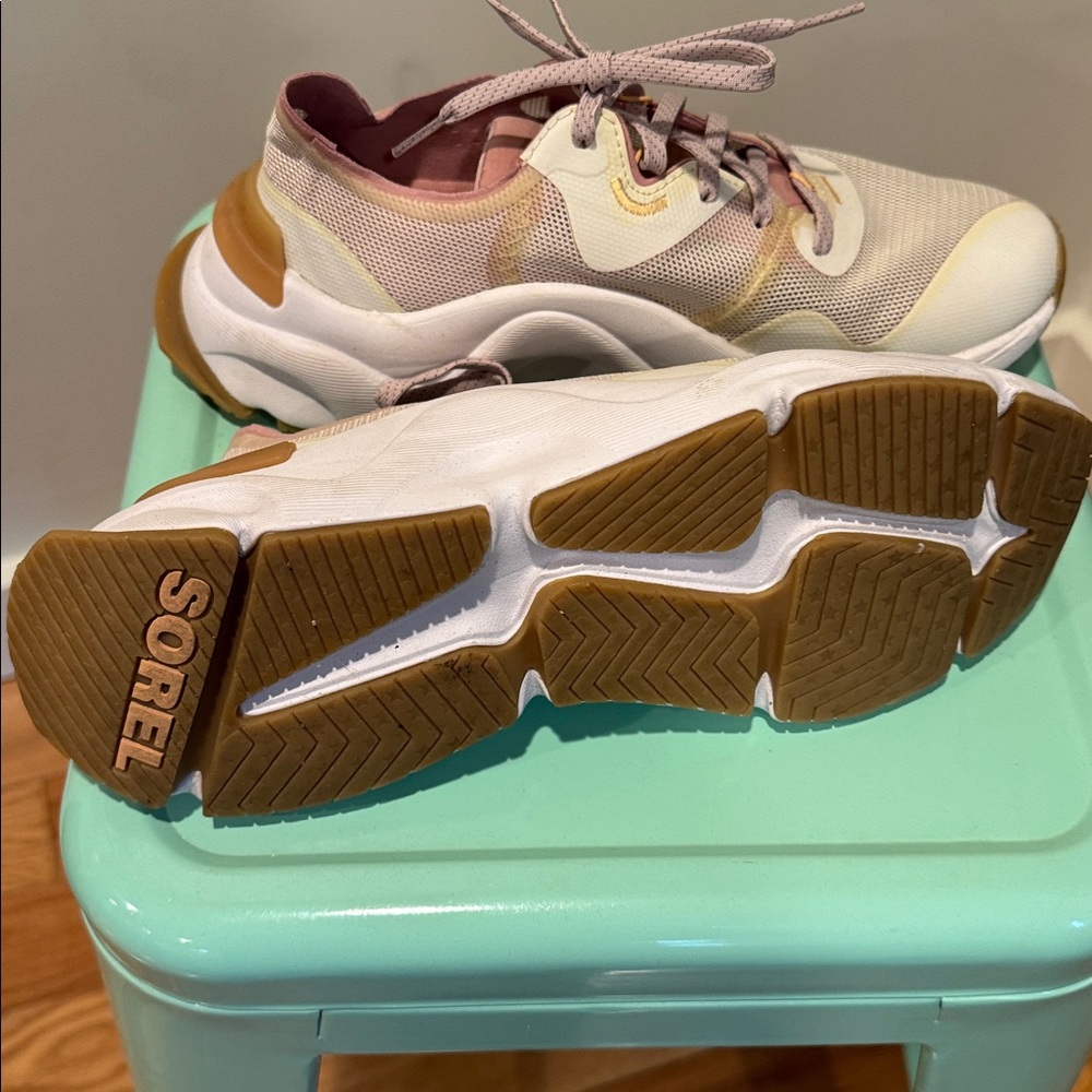 Sorel Women's Sneakers in Pink and Tan - Picture 3 of 3